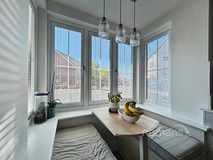 3 Bedroom Semi-Detached House For Sale In Emerald Avenue, Fleet, Hampshire, GU51