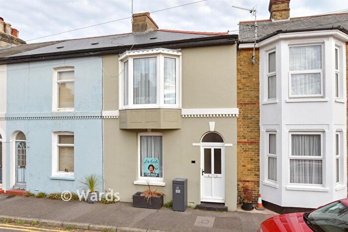3 Bedroom Terraced House For Sale In Beaconsfield Road, Deal, Kent, CT14