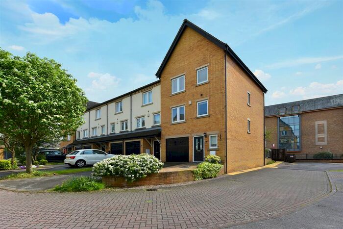 4 Bedroom Town House To Rent In William Court, Blue Bridge Lane, York, YO10