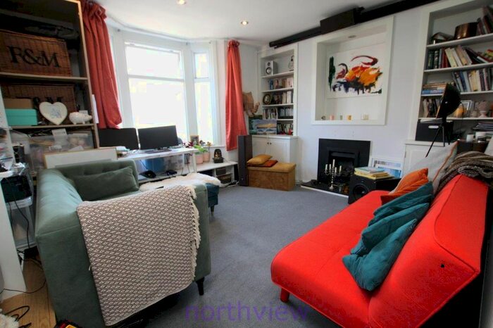 3 Bedroom Terraced House To Rent In Crown Road, Muswell Hill, N10
