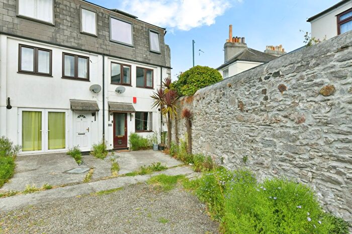 2 Bedroom End Of Terrace House For Sale In Hill Park Mews, Plymouth, Devon, PL4