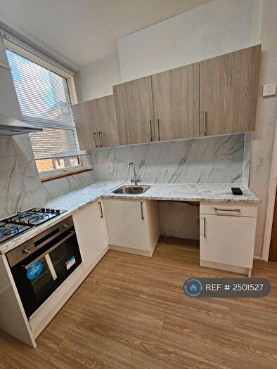 4 Bedroom Semi-Detached House To Rent In Sidney Avenue, London, N13