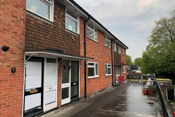 3 Bedroom Maisonette To Rent In Cranbourne Lane, Basingstoke, RG21