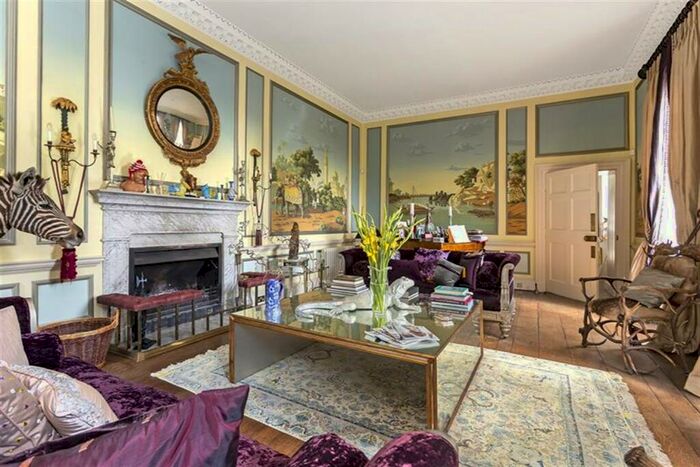 9 Bedroom Detached House For Sale In Broughton Poggs, Lechlade, GL7