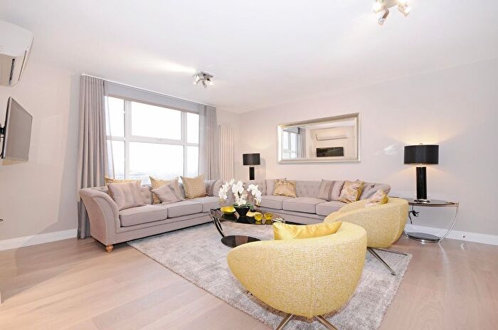 3 Bedroom Flat To Rent In St. Johns Wood Park, London, NW8