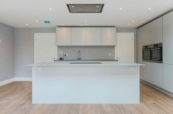 3 Bedroom Property To Rent In Pitfold Road, Lee, London, SE12