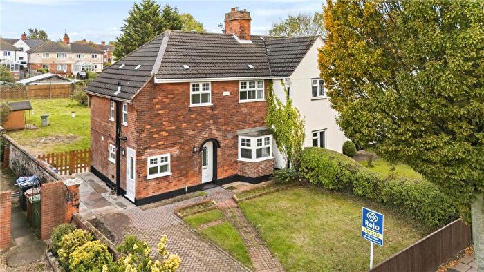 3 Bedroom End Of Terrace House For Sale In Clee Road, Cleethorpes, N E Lincs, DN35