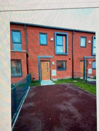 2 Bedroom Mews To Rent In Pendleton, Salford, M6