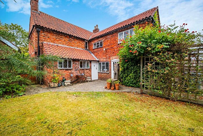 3 Bedroom Detached House For Sale In Church Street, Long Bennington, Newark, Nottinghamshire, NG23