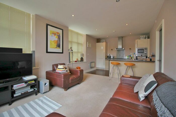 1 Bedroom Flat To Rent In The Park, Kirkburton, Huddersfield HD8