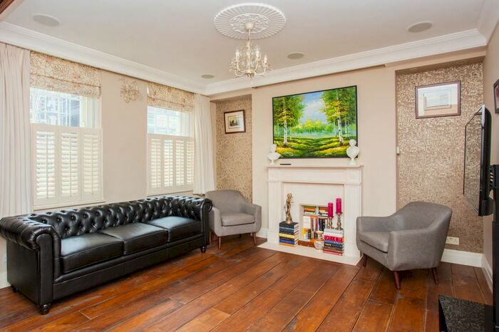 2 Bedroom Flat To Rent In Ll - Wyndham Street, London, W1H