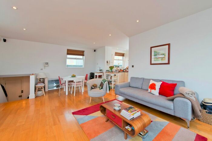 2 Bedroom Flat To Rent In Durham Terrace, Notting Hill, London, Uk, W2