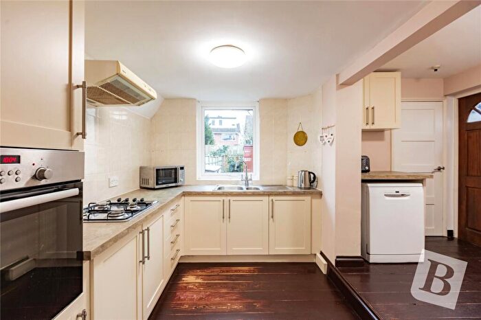 3 Bedroom End Of Terrace House For Sale In Cloverly Road, Ongar, Essex, CM5
