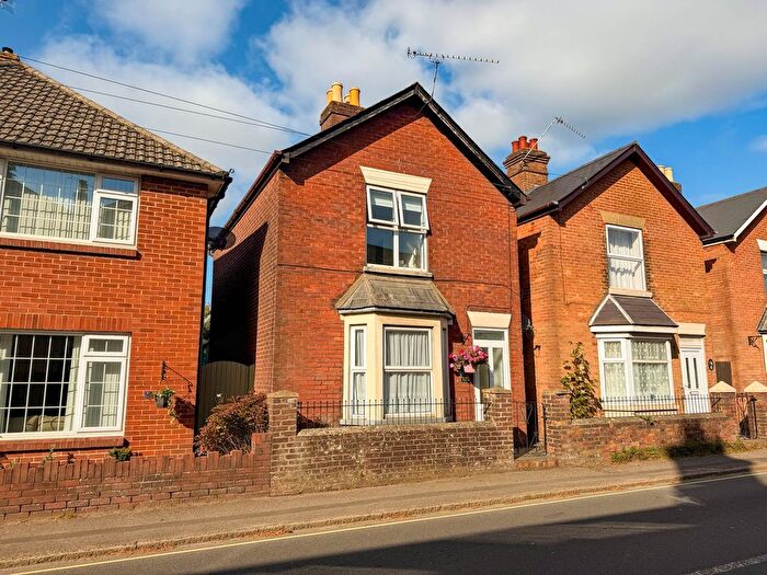 3 Bedroom Detached House For Sale In Julians Road, Wimborne, BH21