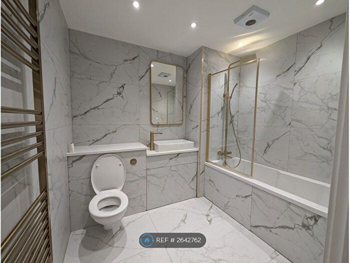 2 Bedroom Flat To Rent In Advent House, Manchester, M4