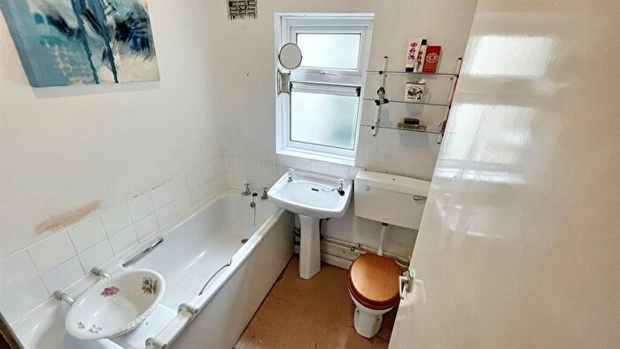 1 Bedroom Flat For Sale In Kingswood Road, Moseley, B13