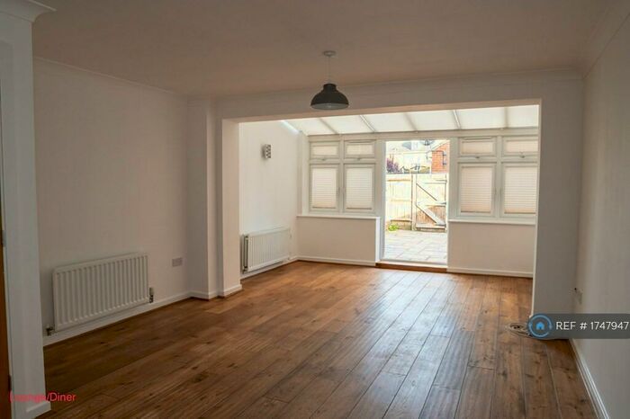 3 Bedroom Terraced House To Rent In Ingram Close, Larkfield, Aylesford, ME20