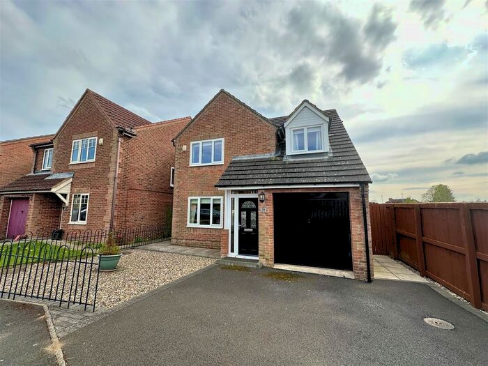3 Bedroom Detached House For Sale In Bluebell Close, Darlington, DL3