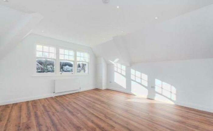 2 Bedroom Flat To Rent In Queens Avenue, Muswell Hill, N10