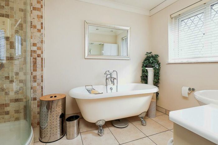 3 Bedroom Terraced House For Sale In Mill Crescent, Kingsbury, Tamworth, B78