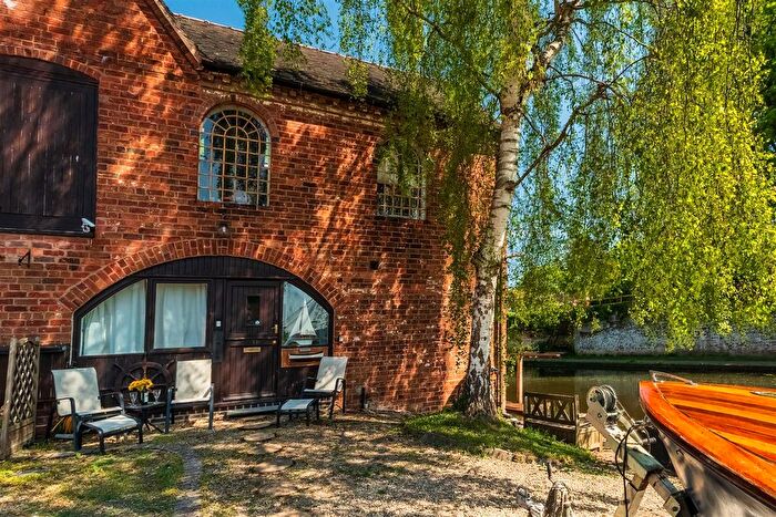 2 Bedroom Terraced House For Sale In Parkes Quay, Stourport-On-Severn, DY13