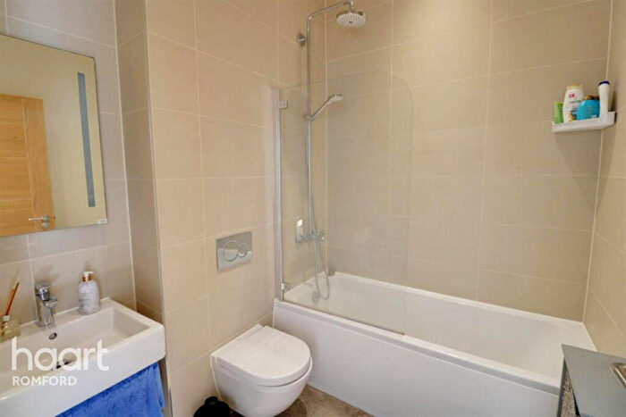 1 Bedroom Apartment To Rent In Eastern Road, Romford, RM1