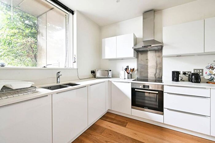 2 Bedroom Maisonette To Rent In Chichester Road, Maida Vale, London, NW6