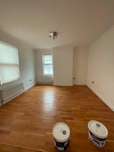 2 Bedroom Flat To Rent In Great Lea Terrace, Three Mile Cross, Reading, RG7