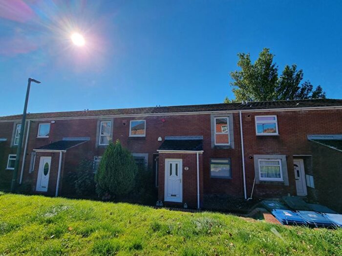 2 Bedroom Flat To Rent In Bennett Court, Lemington, Newcastle Upon Tyne, NE15