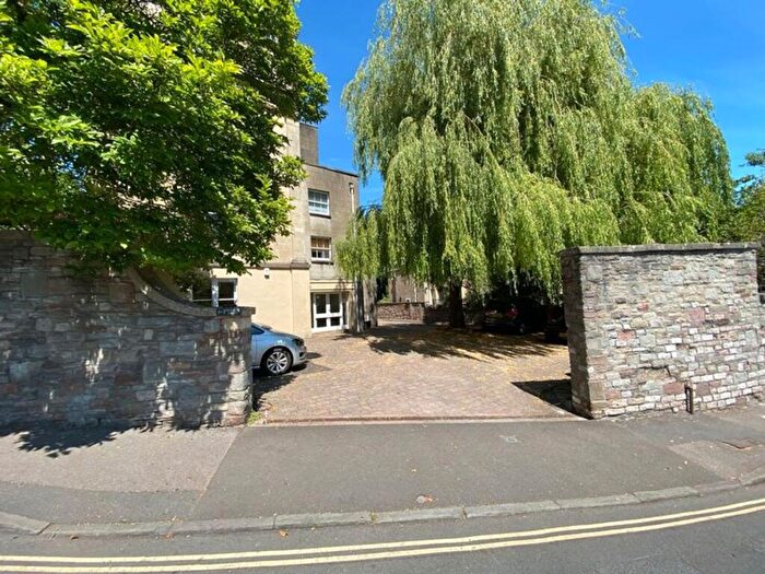 2 Bedroom Apartment To Rent In Clifton, Dyrham Court, BS8