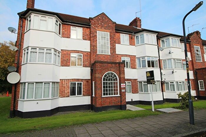 2 Bedroom Flat To Rent In High Mead, Harrow, HA1