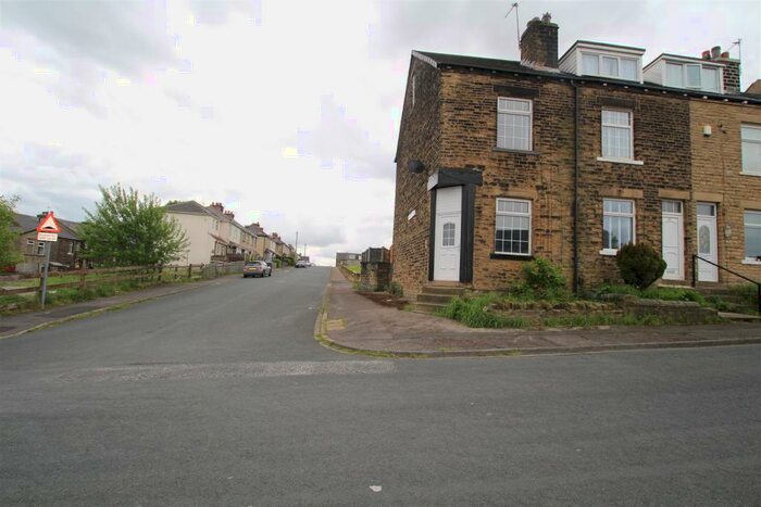 3 Bedroom End Of Terrace House To Rent In Alexandra Road, Eccleshill, Bradford, BD2