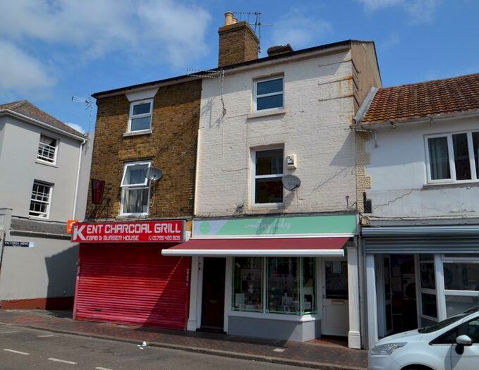 2 Bedroom Detached House To Rent In East Street, Sittingbourne, Kent, ME10