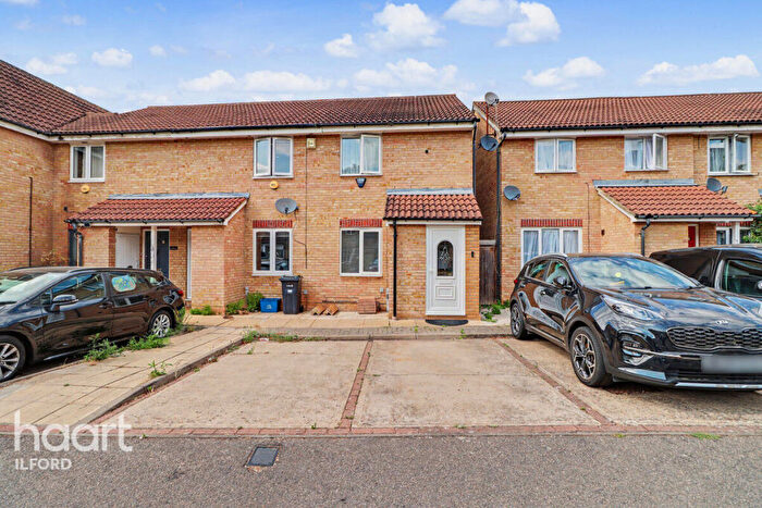 2 Bedroom End Of Terrace House For Sale In Fenman Gardens, Ilford, IG3