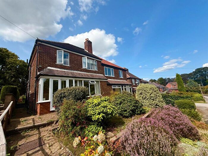 3 Bedroom Semi-Detached House For Sale In Fieldbank Road, Macclesfield, SK11
