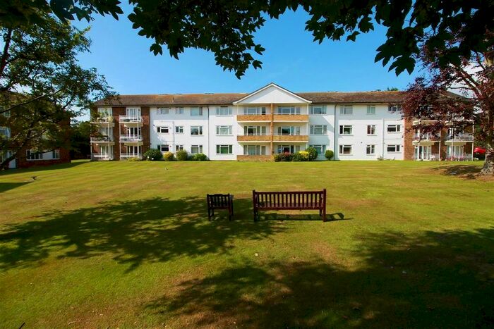 2 Bedroom Flat To Rent In Birkdale, Bexhill-On-Sea TN39