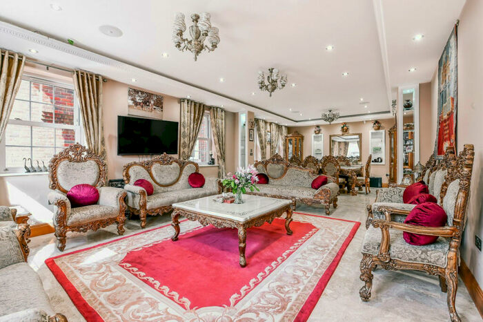 6 Bedroom Detached House To Rent In High Beeches, Gerrards Cross, SL9