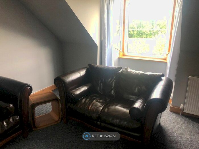 2 Bedroom Flat To Rent In Main Street, Guardbridge, St. Andrews, KY16