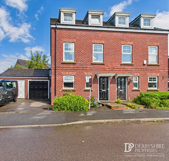 3 Bedroom Semi-Detached House For Sale In Thornhill Avenue, Belper, DE56