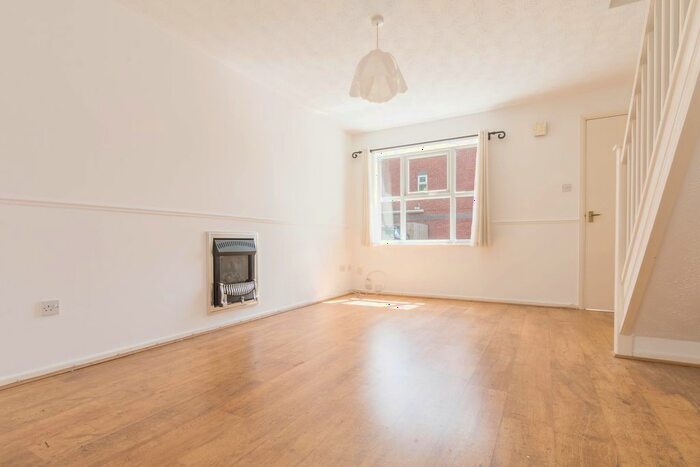 2 Bedroom Semi-Detached House To Rent In Clipper View, Birmingham, B16