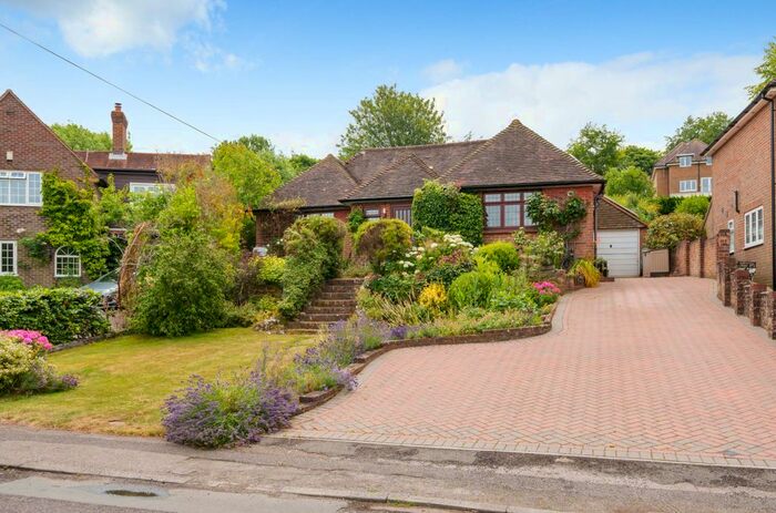 4 Bedroom Detached House For Sale In Onslow Village, Guildford, GU2