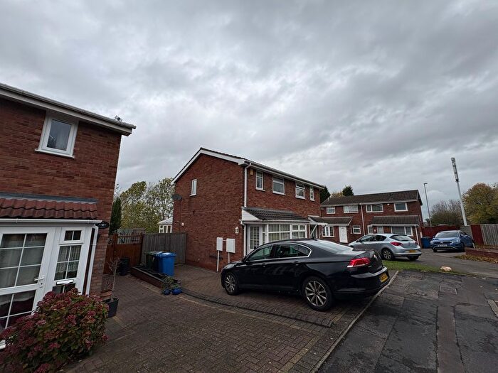 2 Bedroom Property To Rent In Torside, Wilnecote, Tamworth, B77