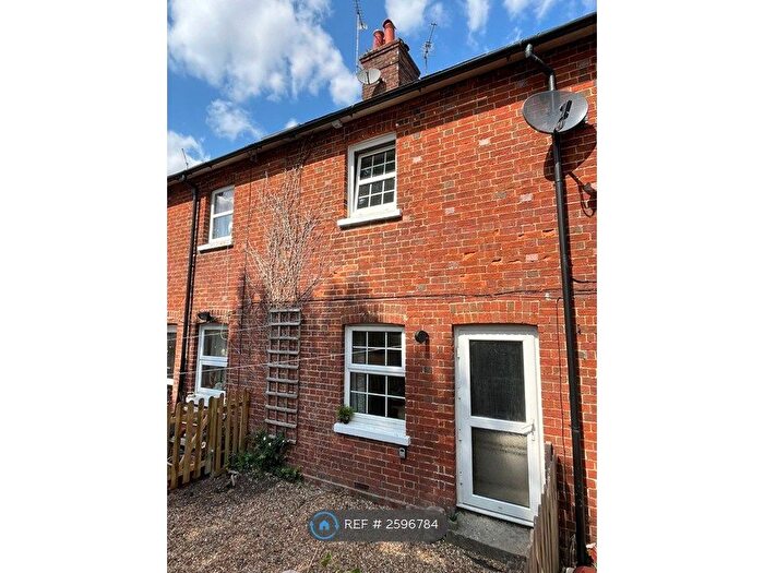 3 Bedroom Terraced House To Rent In West Street, Fordingbridge, SP6