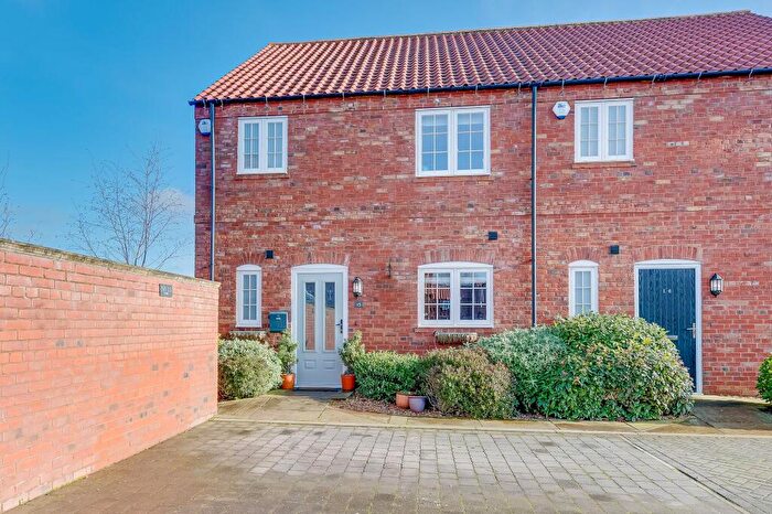 3 Bedroom Semi Detached House For Sale In Blossom Grove, Retford, DN22