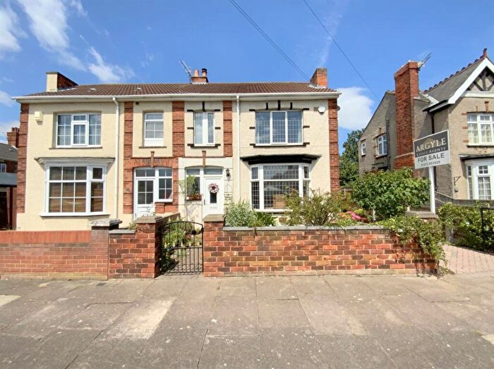 3 Bedroom Semi-Detached House For Sale In Rialto Avenue, Grimsby, DN32