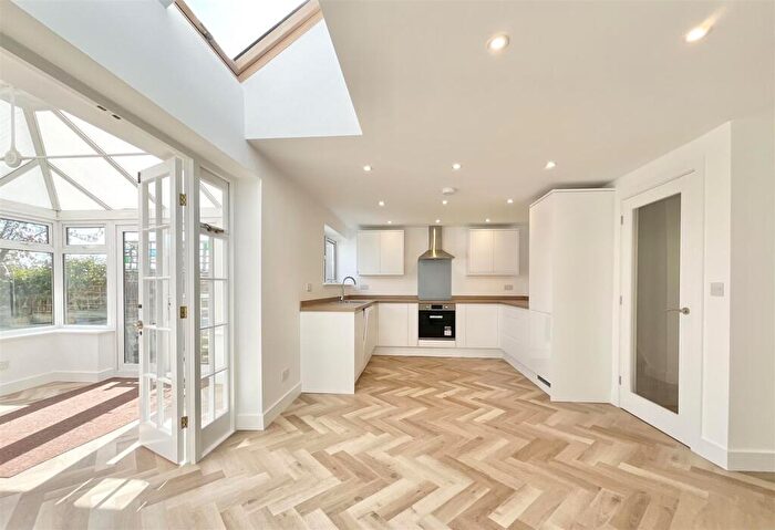 4 Bedroom Detached House For Sale In Central Cirencester, GL7