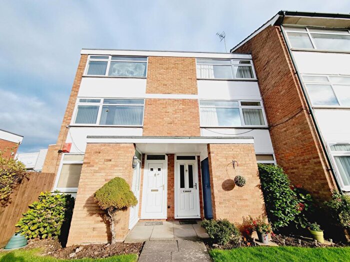 2 Bedroom Maisonette To Rent In Dugdale Court, Leamington Spa, CV31