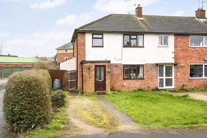 3 Bedroom House For Sale In Skippon Close, Market Harborough, LE16