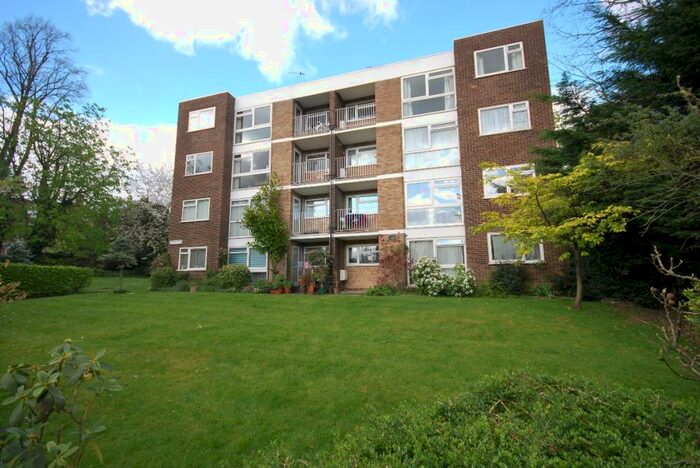 2 Bedroom Flat To Rent In Beckenham Grove Bromley, BR2