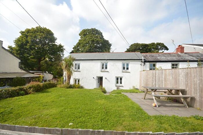 3 Bedroom Cottage To Rent In Vogue, St. Day, TR16